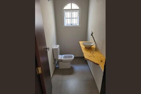Casa à venda com 150m², 4 quartos e 2 vagas