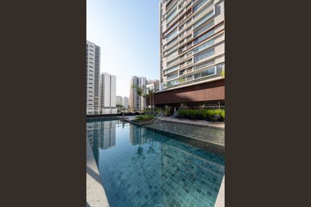 Studio à venda com 27m², 1 quarto e sem vagaPiscina