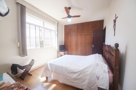 Apartamento à venda com 175m², 3 quartos e 2 vagas Apartamento à venda com 175m², 3 quartos e 2 vagassuite