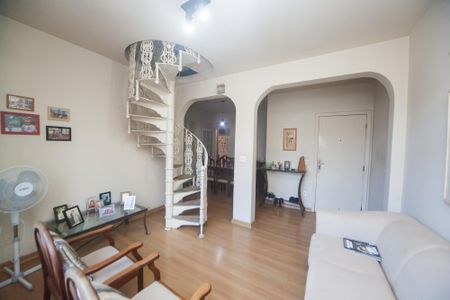 Apartamento à venda com 175m², 3 quartos e 2 vagas Apartamento à venda com 175m², 3 quartos e 2 vagassala1