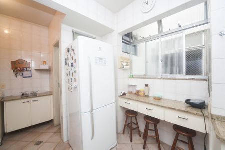 Apartamento à venda com 175m², 3 quartos e 2 vagas Apartamento à venda com 175m², 3 quartos e 2 vagasCozinha