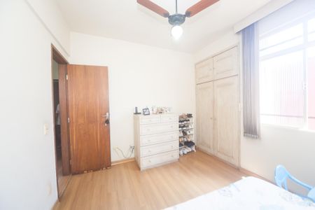 Apartamento à venda com 175m², 3 quartos e 2 vagas Apartamento à venda com 175m², 3 quartos e 2 vagasquarto 2