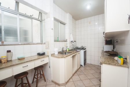 Apartamento à venda com 175m², 3 quartos e 2 vagas Apartamento à venda com 175m², 3 quartos e 2 vagasCozinha