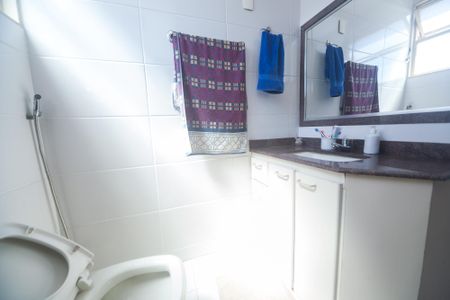 Apartamento à venda com 175m², 3 quartos e 2 vagas Apartamento à venda com 175m², 3 quartos e 2 vagasBanheiro Social