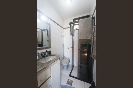Apartamento à venda com 175m², 3 quartos e 2 vagas Apartamento à venda com 175m², 3 quartos e 2 vagasBanheiro suite