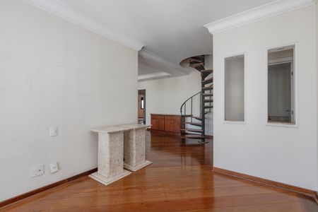 Apartamento à venda com 228m², 3 quartos e 2 vagasSala
