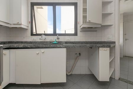 Apartamento à venda com 228m², 3 quartos e 2 vagasCozinha