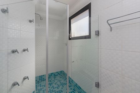 Apartamento à venda com 228m², 3 quartos e 2 vagasBanheiro da Suíte