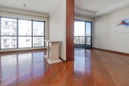Apartamento à venda com 228m², 3 quartos e 2 vagasSala