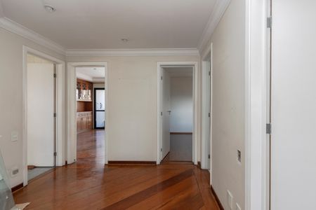 Apartamento à venda com 228m², 3 quartos e 2 vagasHall dos Quartos