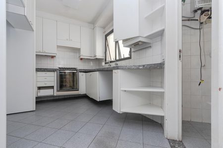 Apartamento à venda com 228m², 3 quartos e 2 vagasCozinha