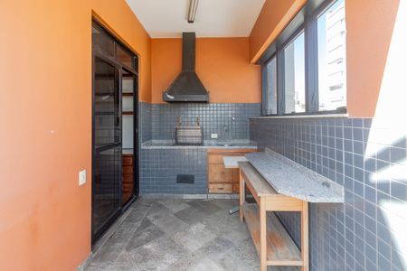 Apartamento à venda com 228m², 3 quartos e 2 vagasChurrasqueira