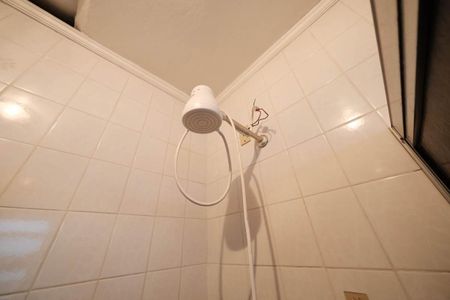 Casa para alugar com 80m², 3 quartos e 2 vagasBanheiro