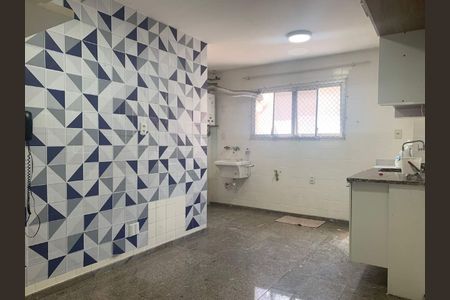 Apartamento à venda com 99m², 2 quartos e 1 vaga