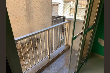 Apartamento à venda com 99m², 2 quartos e 1 vaga