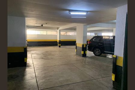 Apartamento à venda com 99m², 2 quartos e 1 vaga