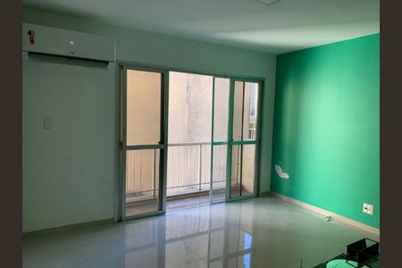 Apartamento à venda com 99m², 2 quartos e 1 vaga