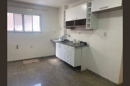 Apartamento à venda com 99m², 2 quartos e 1 vaga