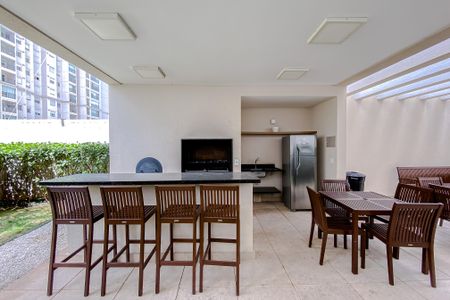 Apartamento para alugar com 61m², 2 quartos e 2 vagas Apartamento para alugar com 61m², 2 quartos e 2 vagasÁrea comum - Churrasqueira