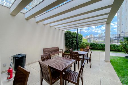 Apartamento para alugar com 61m², 2 quartos e 2 vagas Apartamento para alugar com 61m², 2 quartos e 2 vagasÁrea comum - Churrasqueira