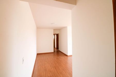 Apartamento à venda com 85m², 2 quartos e 1 vaga Apartamento à venda com 85m², 2 quartos e 1 vagaSala