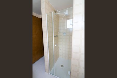 Apartamento à venda com 85m², 2 quartos e 1 vaga Apartamento à venda com 85m², 2 quartos e 1 vagaBanheiro da Suíte
