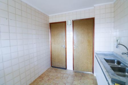 Cozinha de apartamento à venda com 2 quartos, 85m² em Santo Amaro, São Paulo