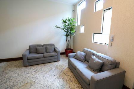 Apartamento à venda com 85m², 2 quartos e 1 vaga Apartamento à venda com 85m², 2 quartos e 1 vagaÁrea comum - Hall social