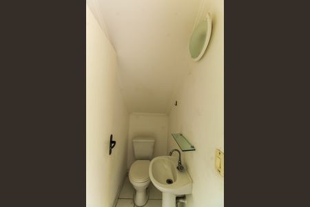 Casa de condomínio para alugar com 119m², 2 quartos e 2 vagasLavabo