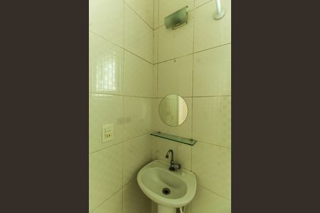 Casa de condomínio para alugar com 119m², 2 quartos e 2 vagasBanheiro da Suíte 1