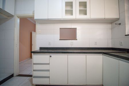 Casa para alugar com 210m², 4 quartos e 2 vagasCozinha