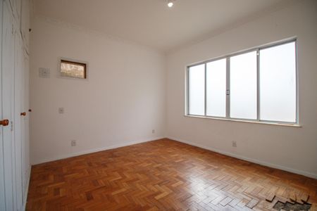 Casa para alugar com 210m², 4 quartos e 2 vagasQuarto 3