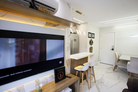 Apartamento à venda com 58m², 2 quartos e 1 vagaSala
