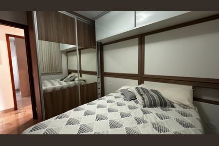 Apartamento à venda com 79m², 3 quartos e 2 vagasQuarto 3