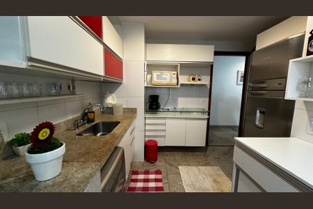 Apartamento à venda com 79m², 3 quartos e 2 vagasCozinha