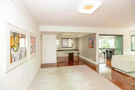 Apartamento à venda com 162m², 3 quartos e 3 vagas