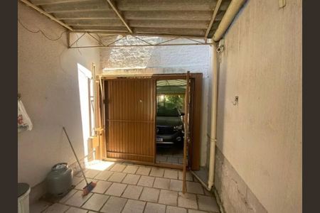 Casa à venda com 249m², 3 quartos e 3 vagasÁrea Comum