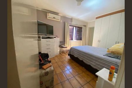 Quarto 2 de casa à venda com 3 quartos, 249m² em Jardim do Salso, Porto Alegre