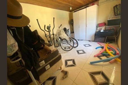 Casa à venda com 249m², 3 quartos e 3 vagasÁrea Comum