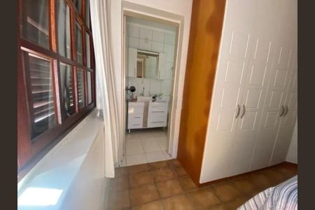 Quarto 2 de casa à venda com 3 quartos, 249m² em Jardim do Salso, Porto Alegre
