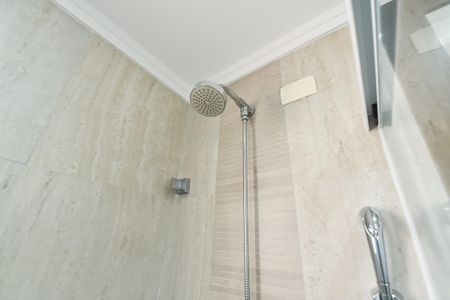 Apartamento à venda com 130m², 3 quartos e 2 vagas Apartamento à venda com 130m², 3 quartos e 2 vagasBanheiro da suíte 2 - piso superior