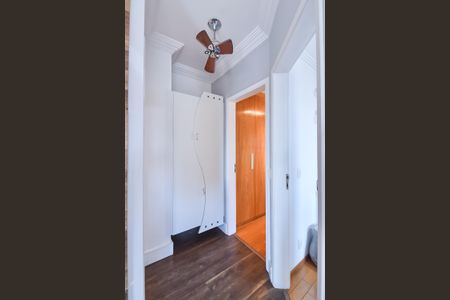 Apartamento à venda com 130m², 3 quartos e 2 vagas Apartamento à venda com 130m², 3 quartos e 2 vagasCorredor