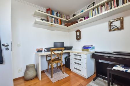 Apartamento à venda com 130m², 3 quartos e 2 vagas Apartamento à venda com 130m², 3 quartos e 2 vagasQuarto