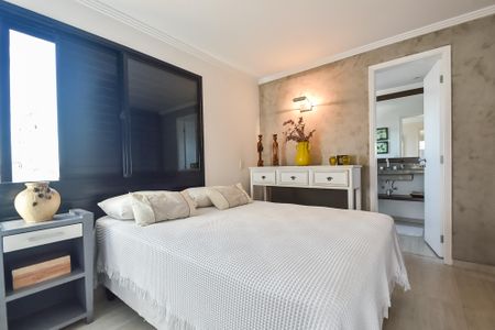 Apartamento à venda com 130m², 3 quartos e 2 vagas Apartamento à venda com 130m², 3 quartos e 2 vagasSuíte 2 - piso superior