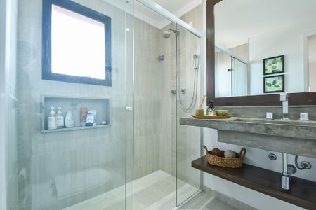Apartamento à venda com 130m², 3 quartos e 2 vagas Apartamento à venda com 130m², 3 quartos e 2 vagasBanheiro da suíte 2 - piso superior