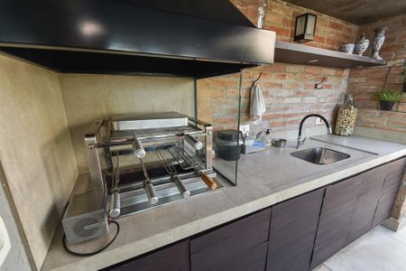 Apartamento à venda com 130m², 3 quartos e 2 vagas Apartamento à venda com 130m², 3 quartos e 2 vagasChurrasqueira - piso superior