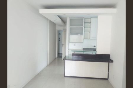 Apartamento à venda com 43m², 1 quarto e 1 vaga