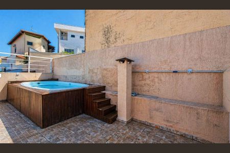 Casa à venda com 225m², 3 quartos e 3 vagas