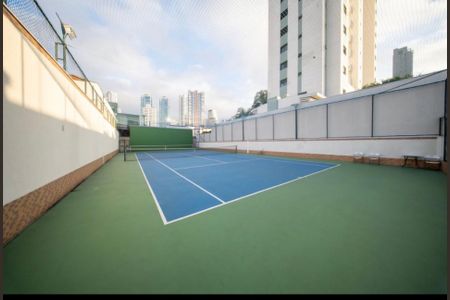 Apartamento para alugar com 228m², 4 quartos e 3 vagas