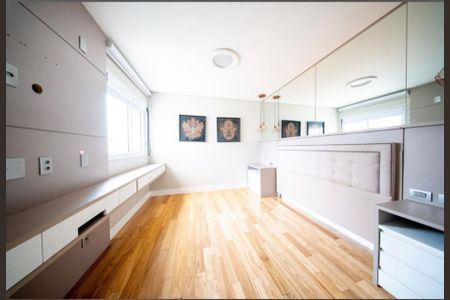 Apartamento para alugar com 4 quartos, 228m² em Vila Gomes Cardim, São Paulo